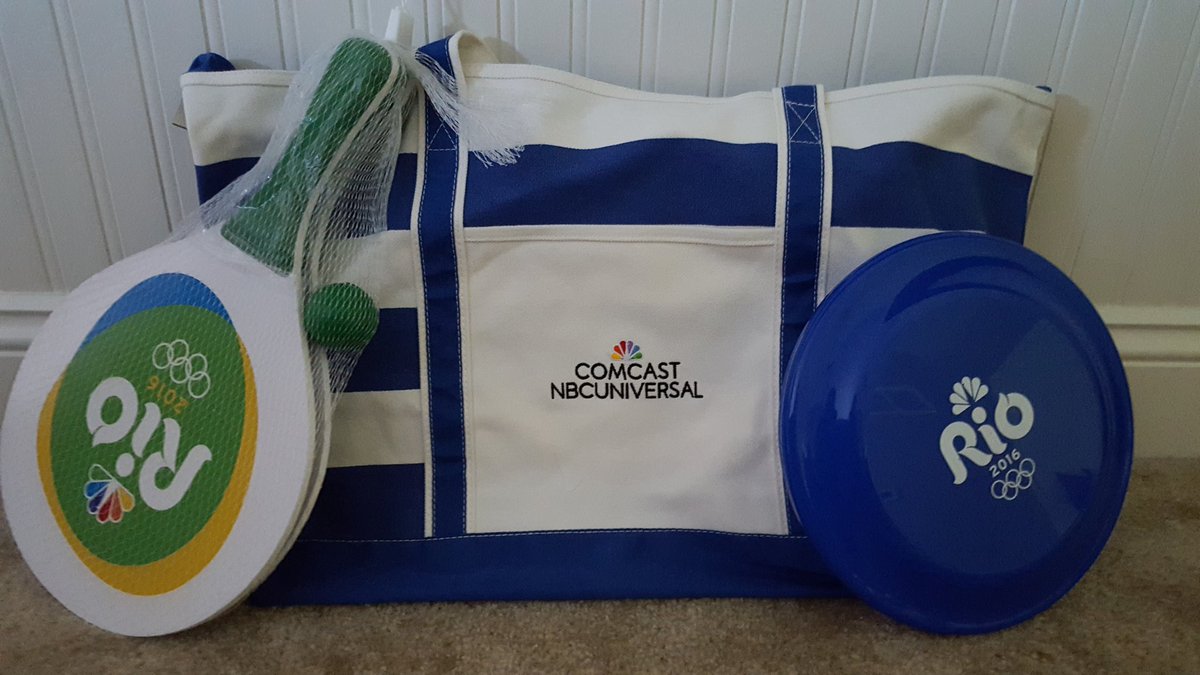 SeeMomClick's tweet image. Thank got @ComcastPhillyNJ for the fun surprise!! Made our day! #XfinityX1