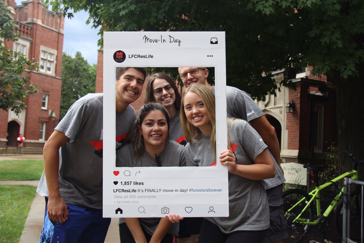 LFCollege's tweet photo. Most new students have been moved in! #welcome #CollegeMoveIn #lfcnso16 @LFCResLife https://t.co/pJAo81m0mH