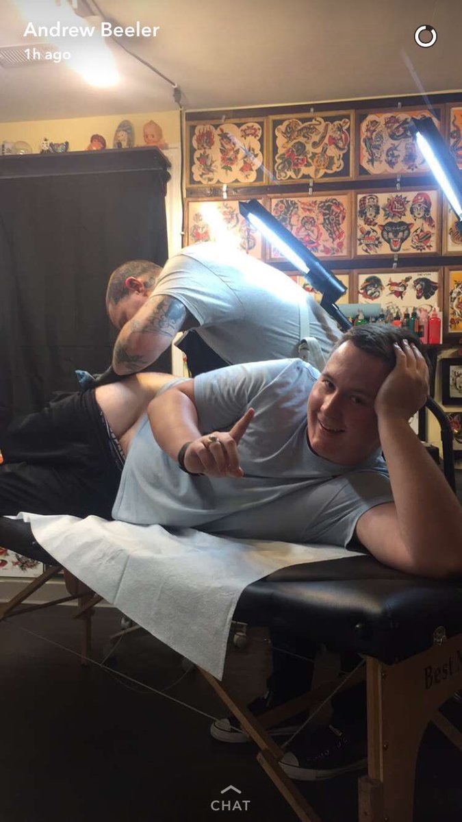 jonathan929's tweet image. @LastWordwithLB his name just has to be Caitlyn! #pawful😂😂😂😂