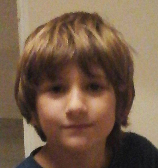 CNEWS's tweet photo. ALERTE ENLÈVEMENT>Nathael, garçon de 9 ans, 1,25m, cheveux clairs, yeux noisettes, enlevé par son père à Romenay(71) https://t.co/SYOMPfhmsi