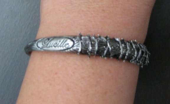 Fawn_Liebowitz's tweet photo. I got my Lucille bracelet today and she is awesome! And thirsty. @TheWalkingDead - @Skybound - #Negan https://t.co/OPNodifWWY