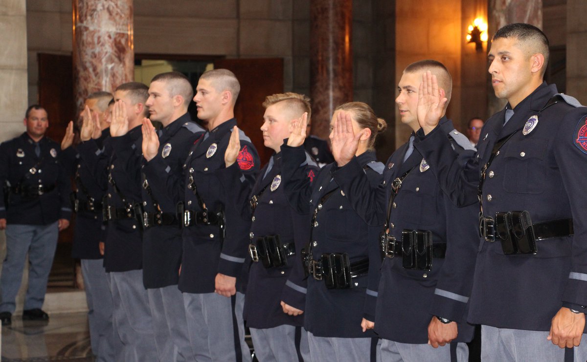 NEStatePatrol's tweet image. @NEStatePatrol welcomes its 19 new troopers! bit.ly/2bDKzdc