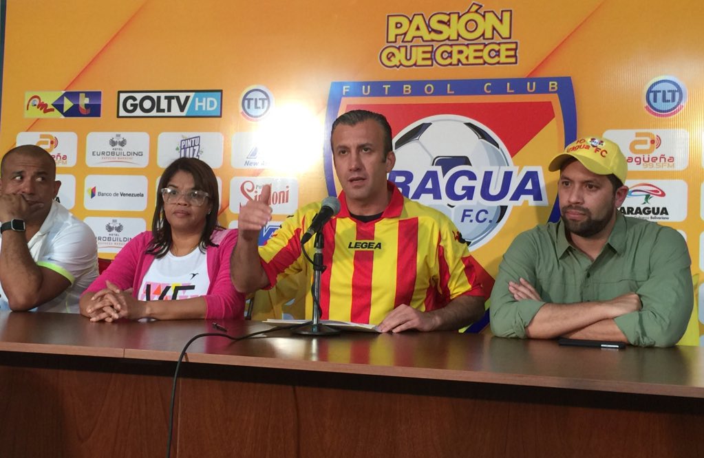 CarylBertho's tweet photo. "Hoy estamos entregando unas instalaciones totalmente remodeladas" Tareck El Aissami desde el #HermanosGhersi https://t.co/SQIiPhaKsS