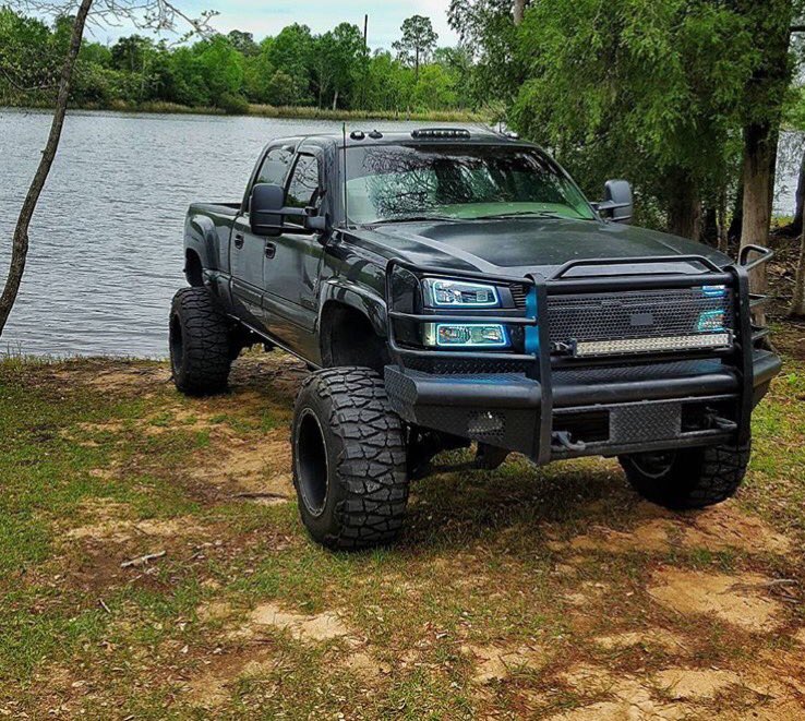 Wildboyspickups's tweet photo. #chevy #dmax 😍 https://t.co/swBLgb75ds