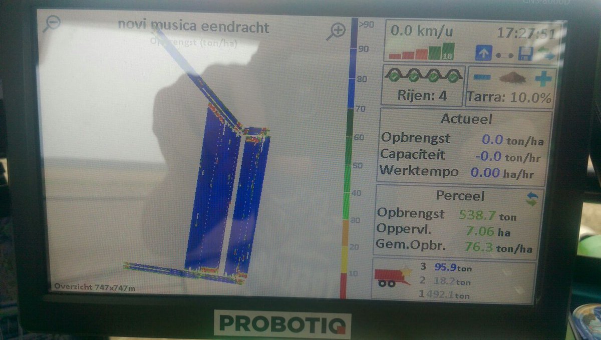 Novifarm's tweet photo. #aardappelen rooien vandaag  klaar Opbrengstmeting door probotic https://t.co/EClM2Qz54h