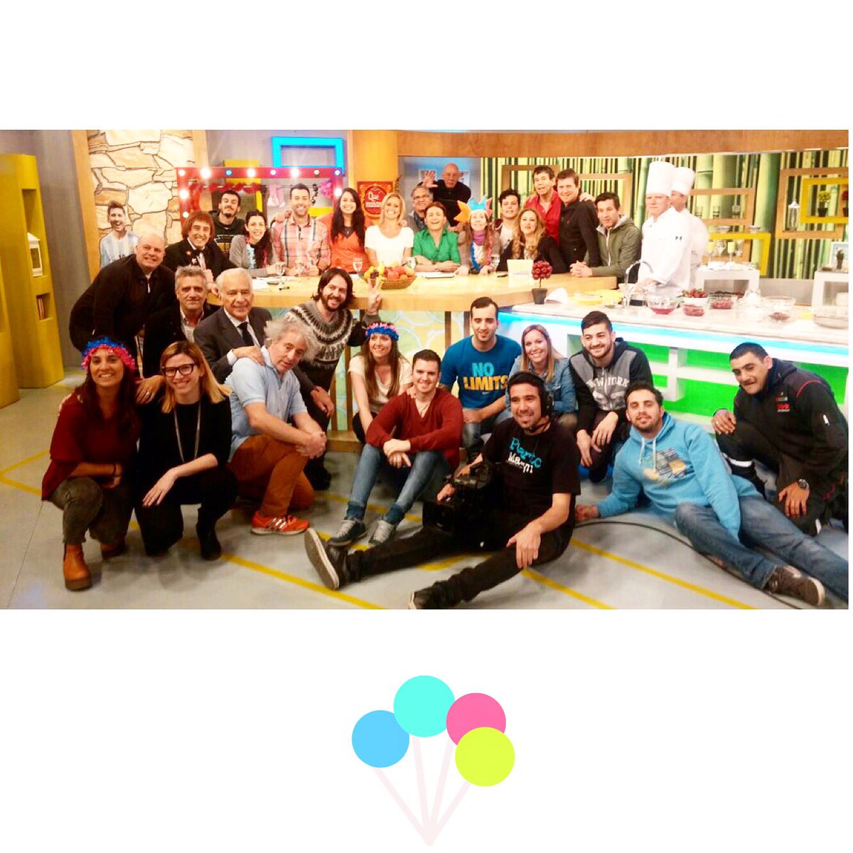 canal9oficial's tweet photo. ¡Gracias por estas 600 mañanas juntos! #QM600 🎉🎂👏 https://t.co/qzkRRdoqzJ