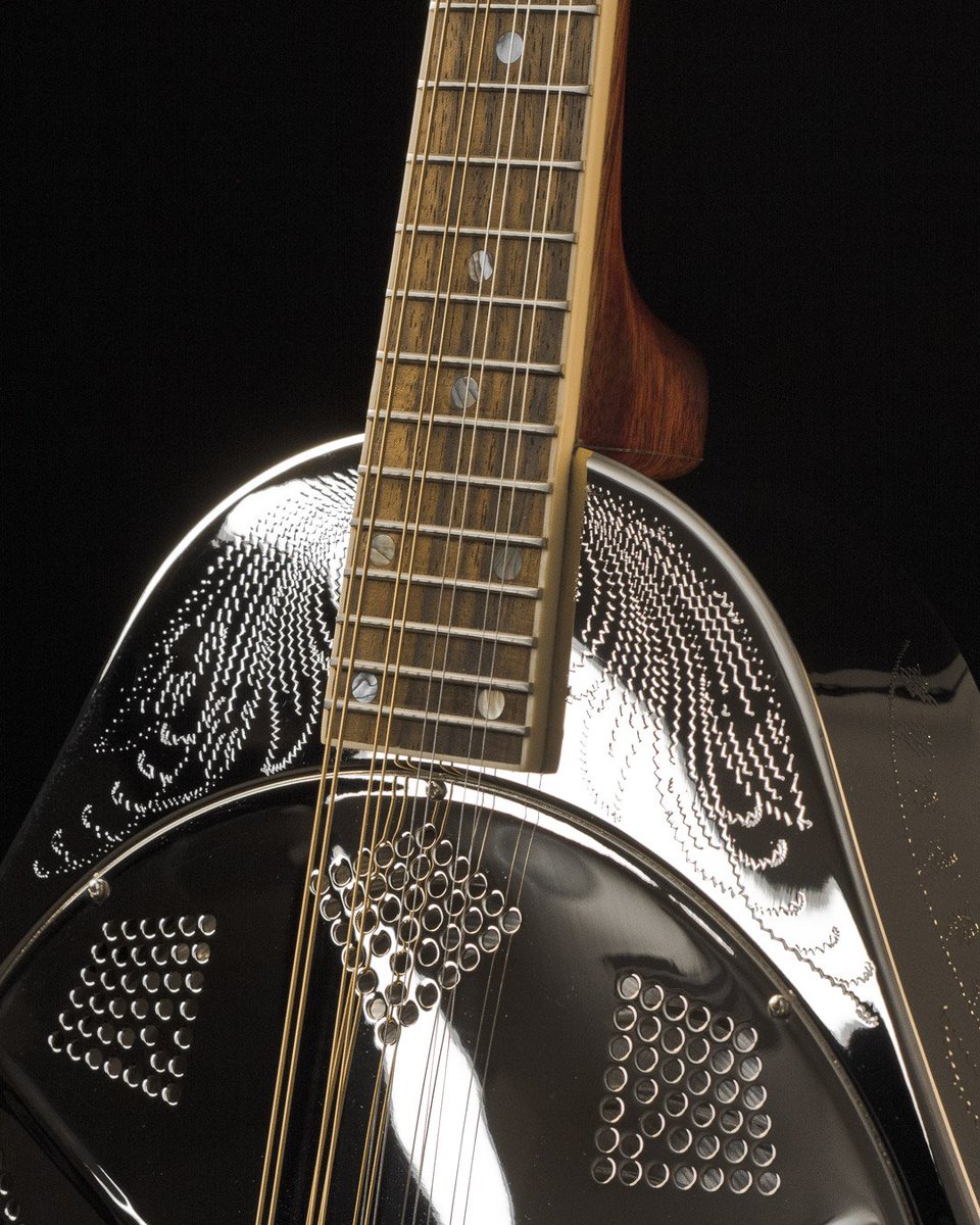 #Expand your #audio-#arsenal with the Metal Body #Mandolin RA-998 instagram.com/recordingkingo…