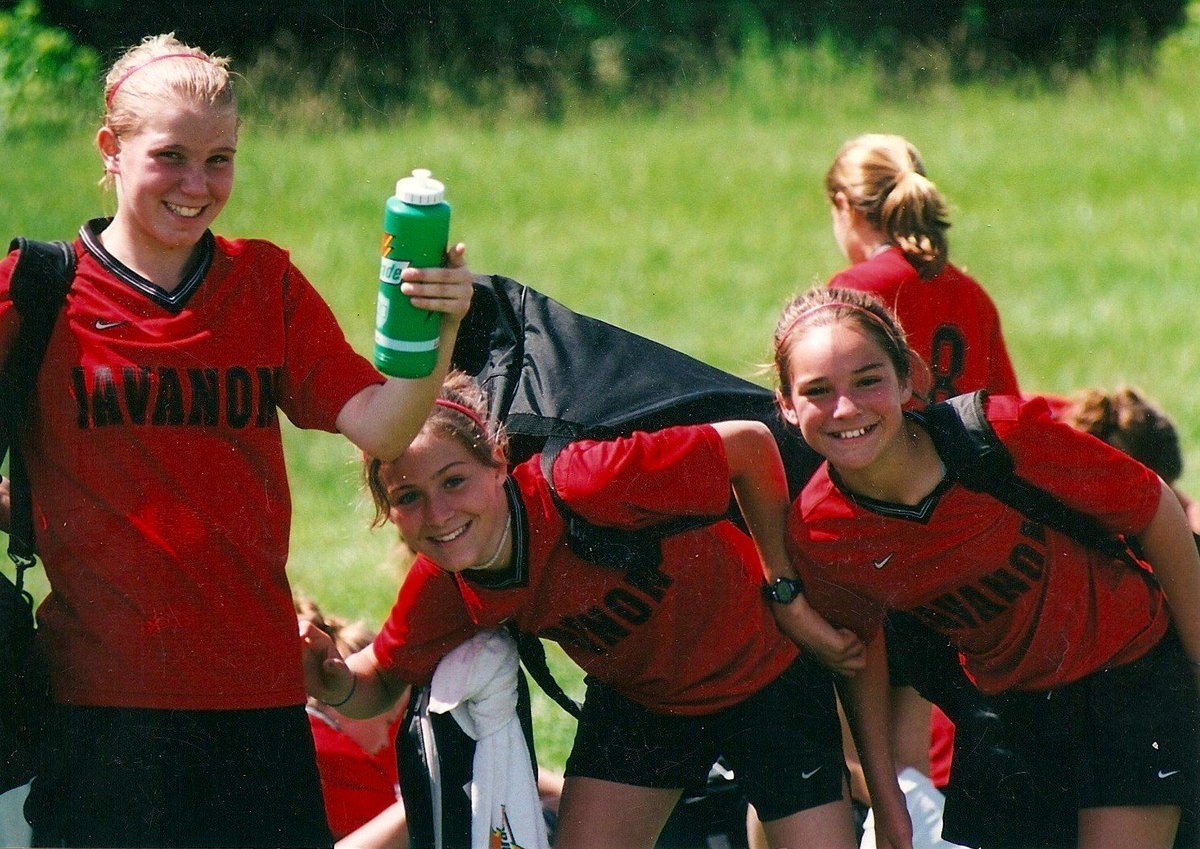 JavanonFC's tweet photo. Good luck this season @SHuecker14 &amp; @GWUwsoccer @GWUSports 
#Jsquad https://t.co/YTc0RZrbVp