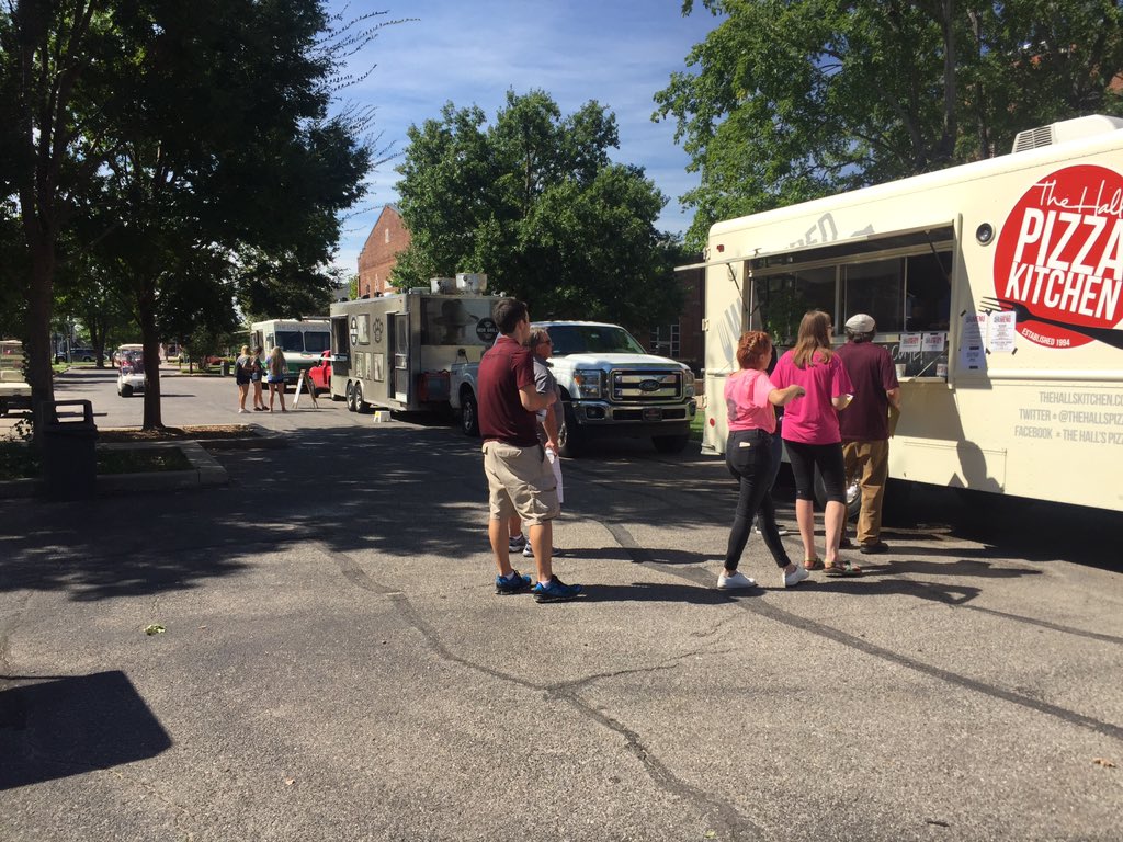 SNUNSI's tweet photo. FOOD TRUCKS ARE OPEN NOW UNTIL 1:00!
Hall's Pizza Truck, MOB Grill, and The Loaded Bowl.
#SNUNSI2016 https://t.co/ooZgjqesZd