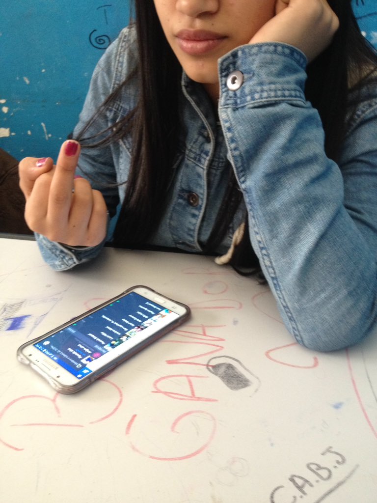 lucianacelest's tweet photo. Asรญ estamos asรญ #NohayLuz #Matense #ExijimosIrnos #BitchSchool #BamosVien ๐๐ป https://t.co/1son9aT60b