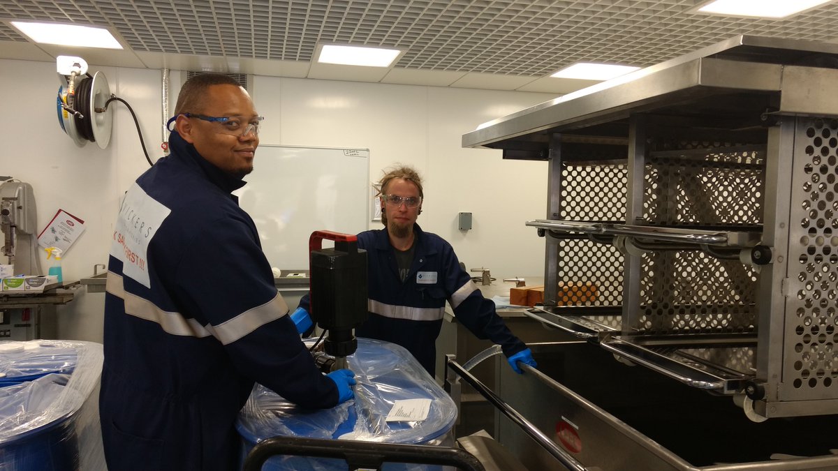 viclabs's tweet photo. Another successful trip to @LivUni to fill up Thiel Tank with #embalmingfluid #anatomicalscience https://t.co/XOymIcaZAR