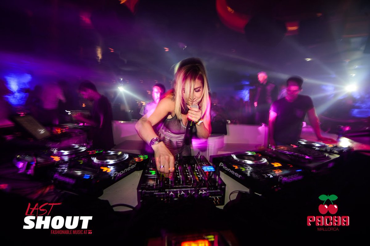 clubsantorini's tweet photo. About last Friday #LastShout w/ DJ RAE ---> https://t.co/a8gwfkVICo https://t.co/nTsUoWEviu