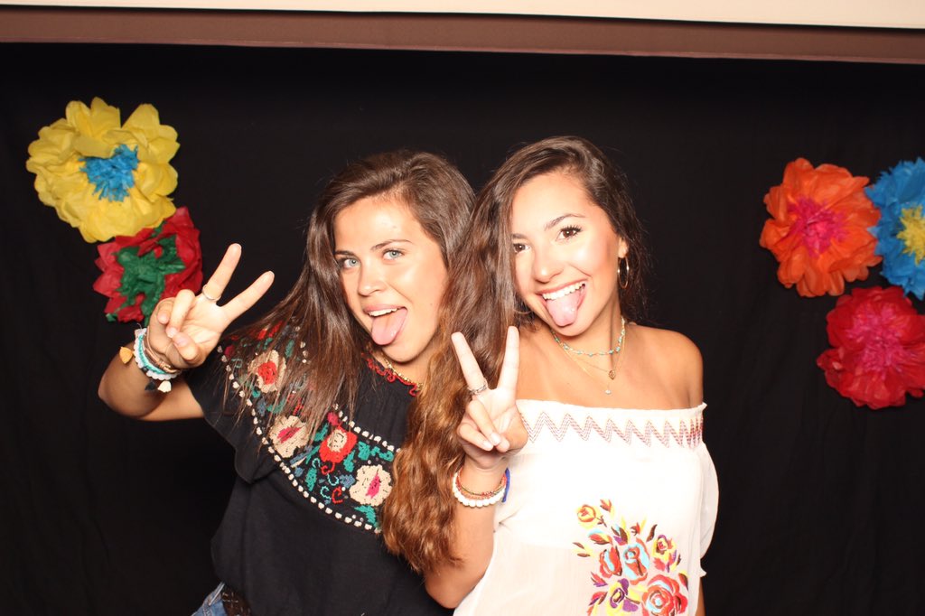 maika_beckner's tweet photo. Happy Birthday Sophie!!!! Hope you have a great dayy 🎉💗🇧🇷   @sophiabonetti https://t.co/TYlTEZTF1E
