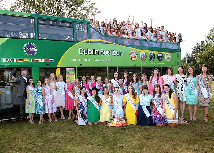 SoCalRoseTralee's tweet photo. Fabulous Tour for #RoseofTralee! Thank you @Greenbusdublin @BrianMcVoy from all of us @SoCalRoseTralee #ClaraMurphy https://t.co/VJRofGAs1F