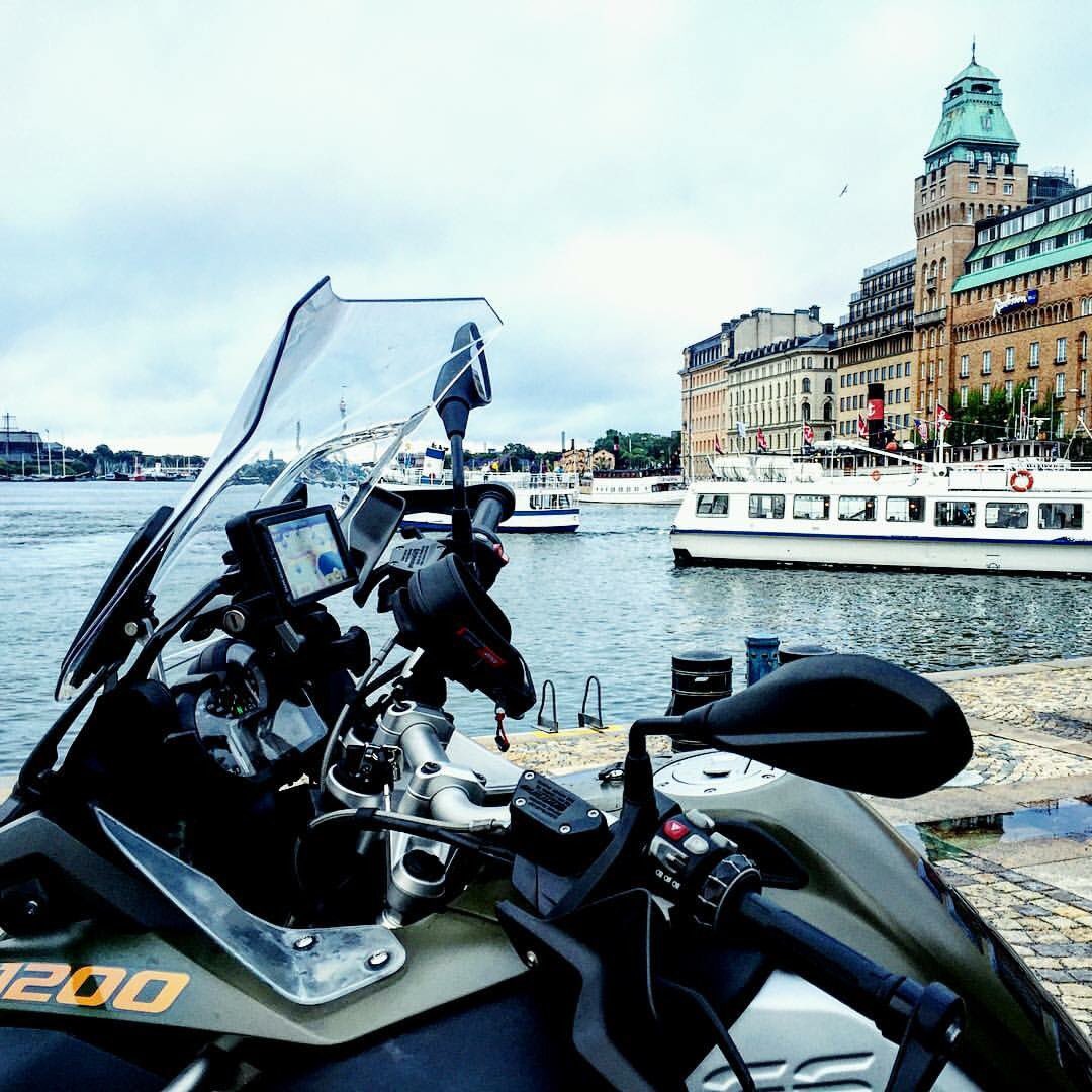 thehangovermen's tweet photo. Day 4 - We are coming in #Stockholm #thehangovertrip #thehangovermen @BMWMotorrad @advbmw @visitstockholm @swedense https://t.co/tio7EodypC