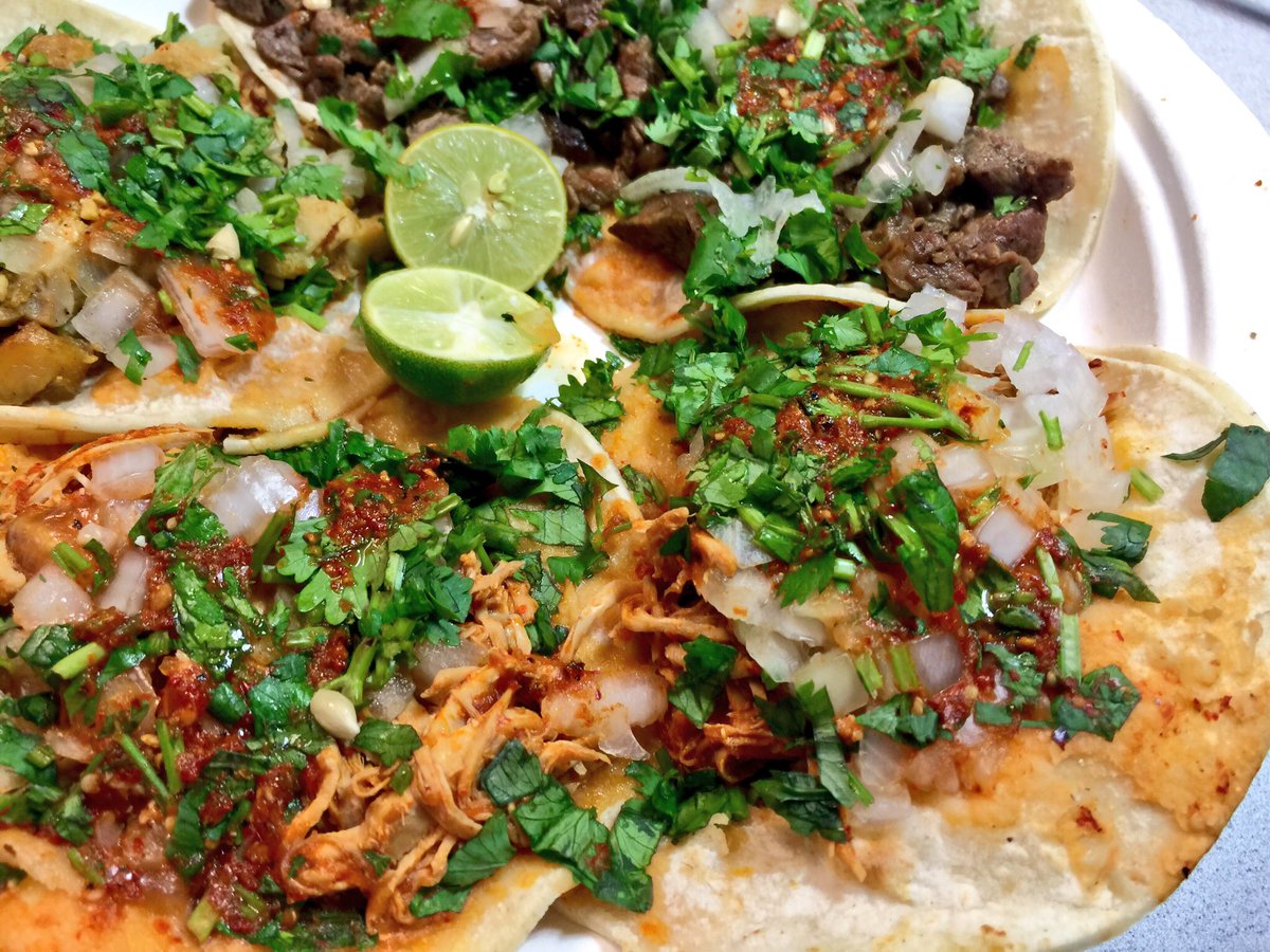 OWCalifornia's tweet photo. Tbh, these tacos look better than most of your Instagram pics https://t.co/kr2Z4irlRj