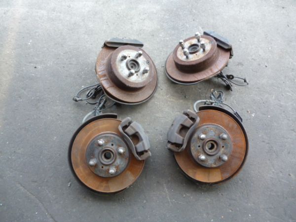 NCP13 ヴィッツ RS ナックル 1台分 キャリパー ローター セット
現在の価格12,960 円
現在の入札数0
詳しくはコチラ⇒yslunch.x0.com/?id=m170870857