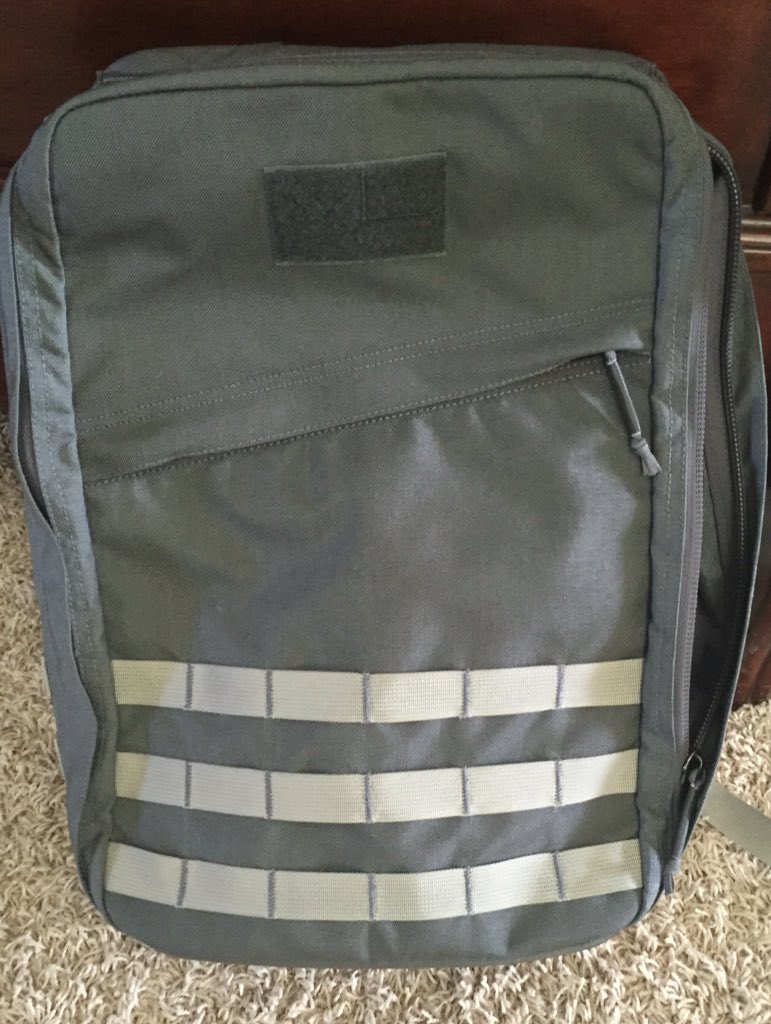 TravisPriceSC's tweet photo. FOR SALE: Brand new 21L Rucker. Tags still on it. $150. https://t.co/6oWpEjkXSC