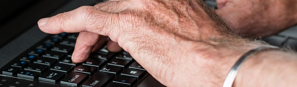 Wizeapple's tweet image. 1 in 5 adults in the #UnitedStates have been diagnosed with some form of #arthritis . 
bit.ly/2b9NDNm