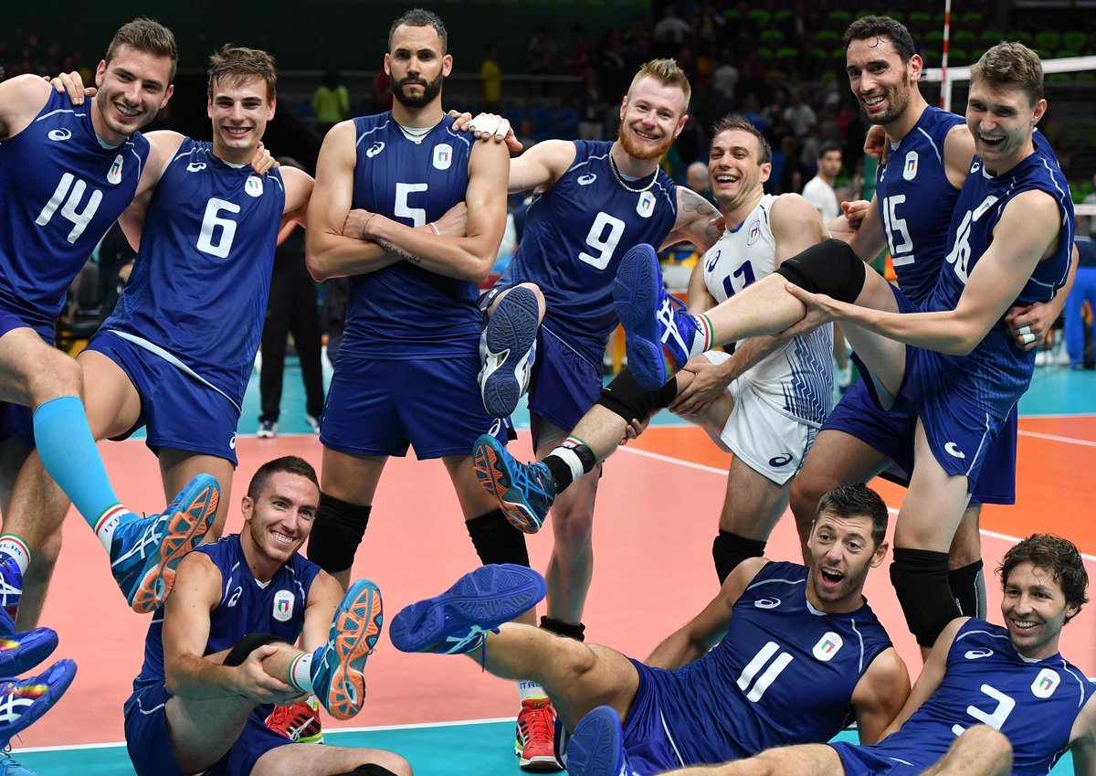 RT insieme a noi perché ce ne andiamo in FINALE a #Rio2016 con l'#italiateam del #volleyball!!!!! @Federvolley #ITA