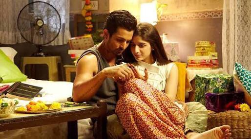 MawraHocane's tweet photo. #SanamTeriKasam World tv premiere @AndTVOfficial Zee Network on 4th September!!!⭐️👊🏻❤️ #Favouriteframe @harsha_actor https://t.co/hckebTlNNG