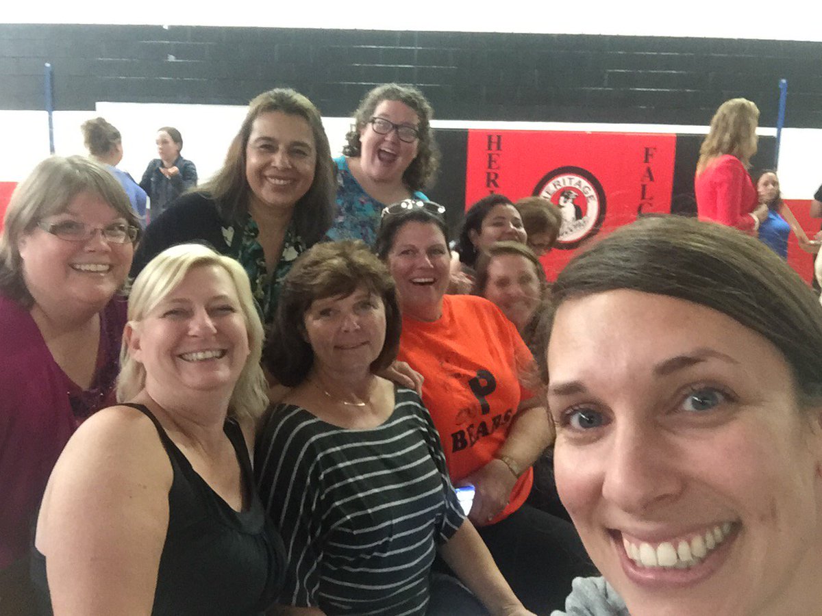 jkoll00's tweet photo. Team Komensky and Team Piper! #D100PD https://t.co/3Rf8AVj6bE