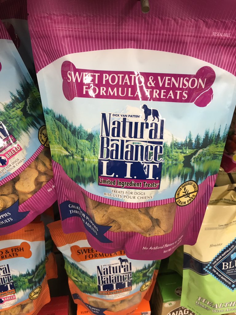 curlupcurlup's tweet image. these treats lit