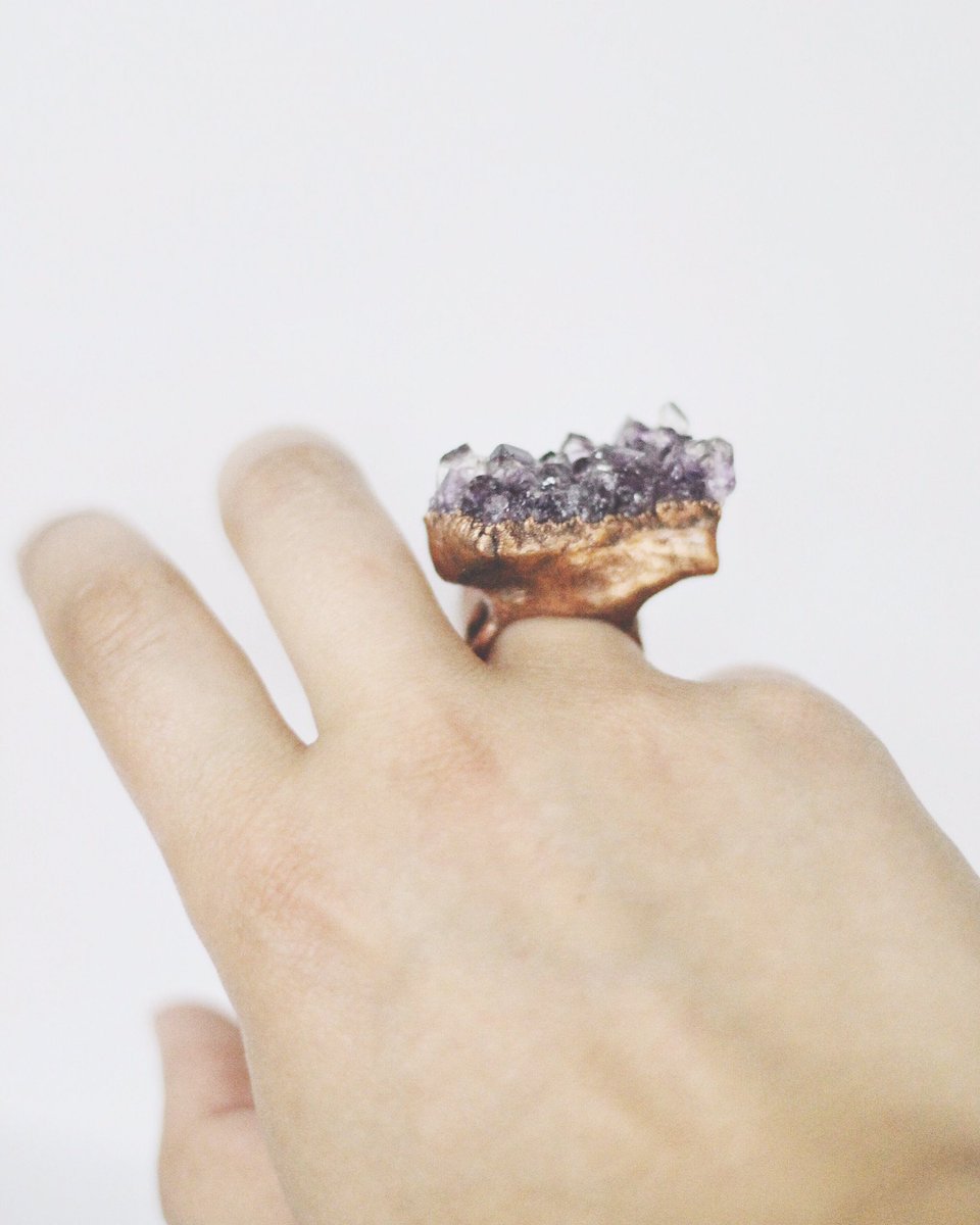 TheOrnateFox's tweet photo. Mmmmm 😍💜 #amethystdruzy statement ring at https://t.co/7Bktb0v8MY! https://t.co/Gft7sElw4L