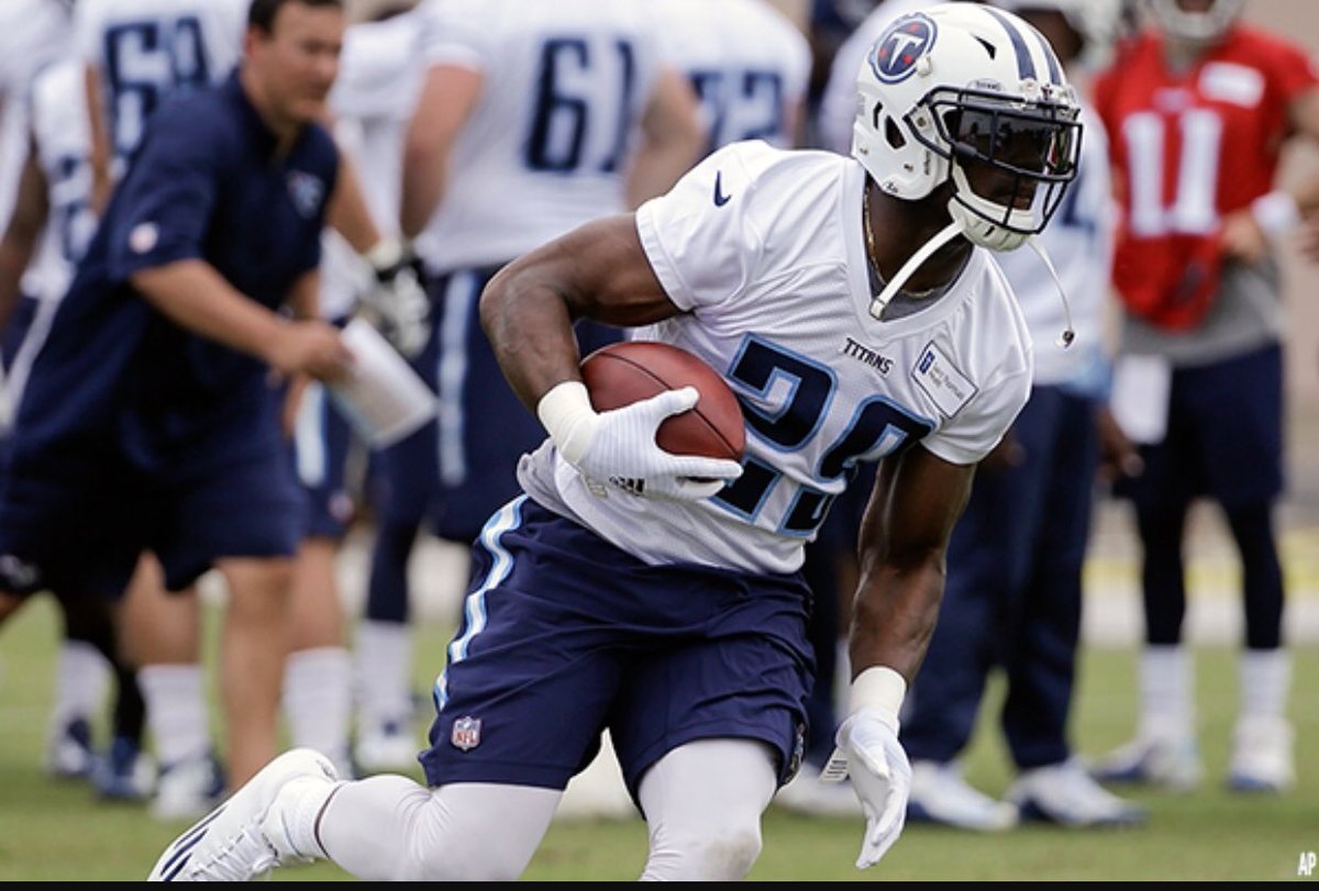 GflTitans's tweet photo. It's no secret what's the focal point of the Titans offense this season. Two back One football.#keeppounding https://t.co/I0fRhDbD7q