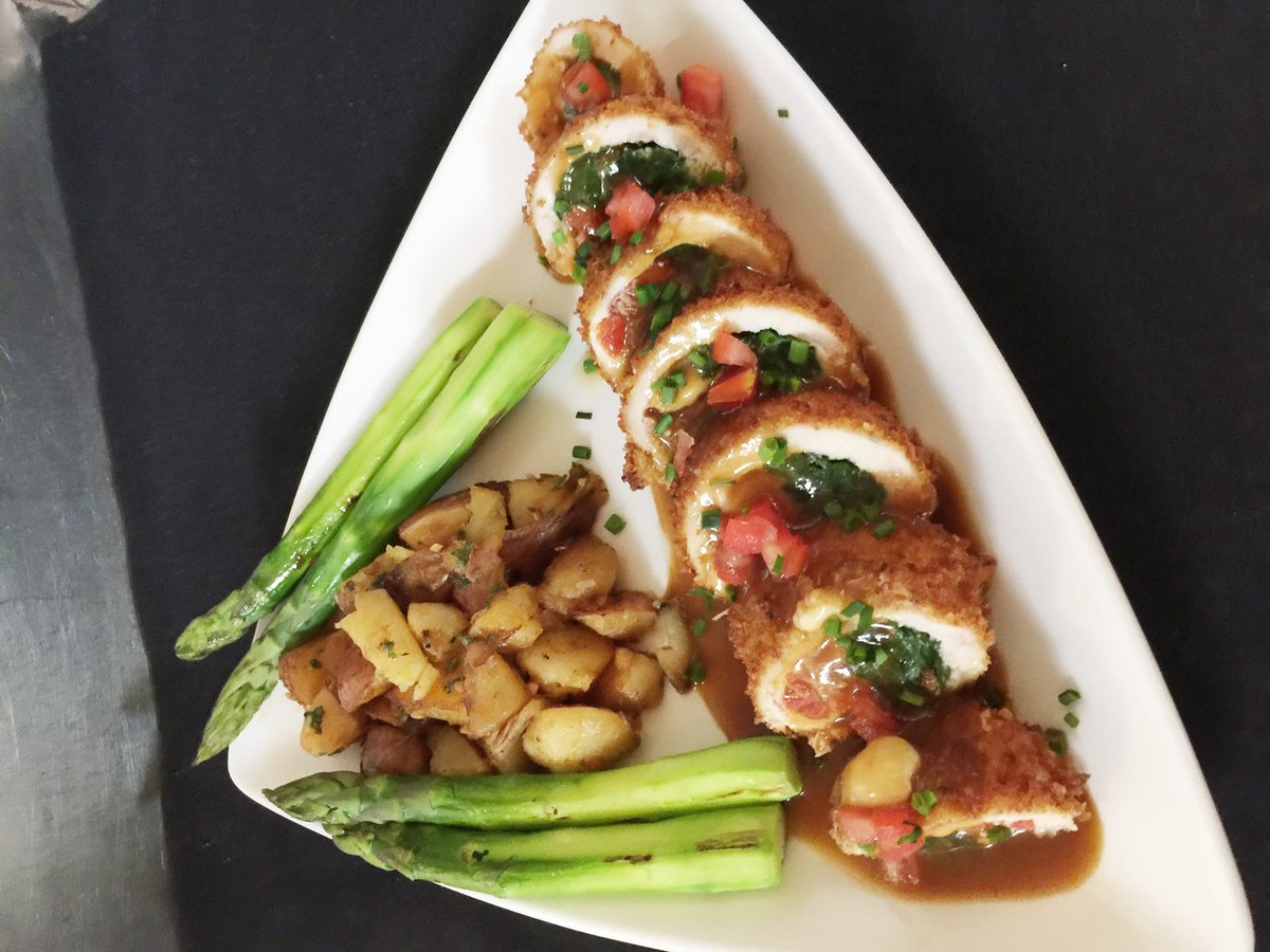 CaffeLunaRosa's tweet photo. Some Weekend Specials.  Chicken Rollantini and Crab Stuffed Snapper for brunch and whole Dorado for Dinner. https://t.co/wpUh2sMU1l