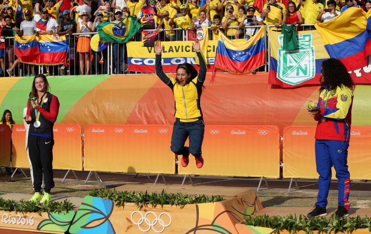 CaracolDeportes's tweet photo. Mariana Pajón es la máxima ganadora en la historia de Colombia #JuegosOlimpicos  https://t.co/pbHDX8RUMg https://t.co/r6uVMwkesM