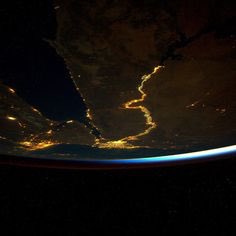247razz's tweet photo. #WorldPhotoDay Cool photo of earth from space https://t.co/eUWMLkxIX4