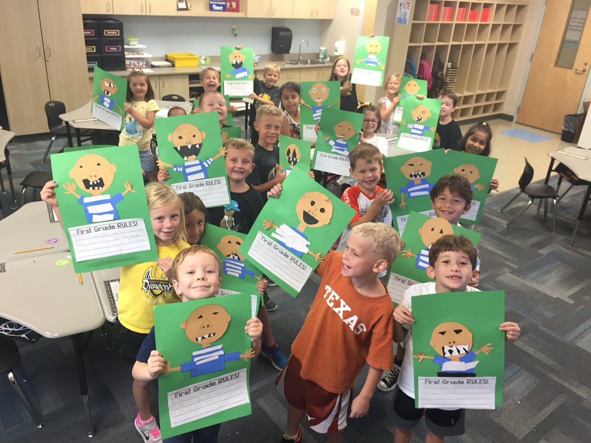 TerradistaDBES's tweet photo. We read David goes to School and the children made their own David! Happy Friday! #bethebridgedbes https://t.co/LVhSrChpzs