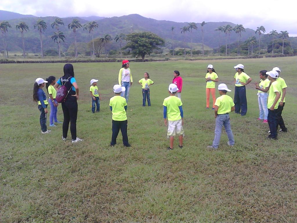 epachamo2016's tweet photo. Cierre del Plan Vacacional Farplastic en la hacienda .@ronsantateresa @epachamo2016 Una Experiencia Inolvidable https://t.co/5YRAWm1ae8