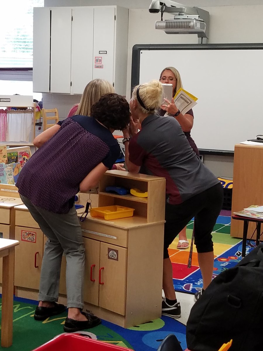cobden_elem's tweet photo. #Teamwork https://t.co/2f8AtufH6i