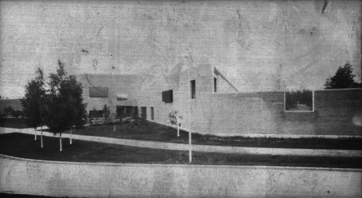 TimoRemes's tweet image. Lähimestat - Neighborhoods #PhotographyDay #pinholephotography