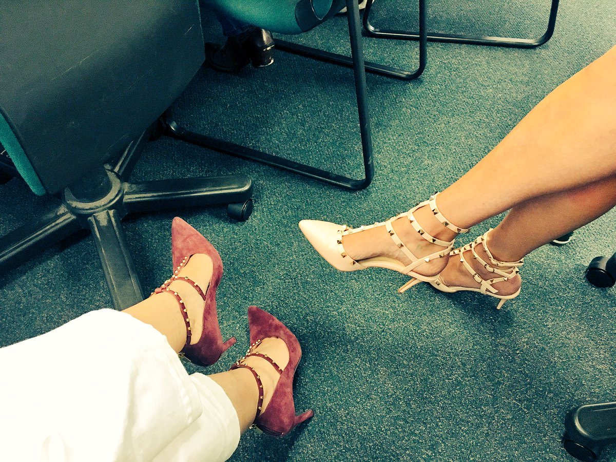 TinaShively's tweet photo. It may be #CasualFriday but that shoe game @KVUE, tho? #OnPoint #KVUEfashion @ErinJ_KVUE https://t.co/fkQKoVlhUi
