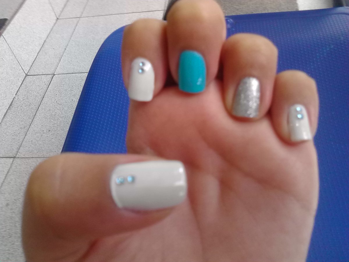 Jaly_Go's tweet photo. Increíble manicura y pedicura https://t.co/bLIGEaK1k9