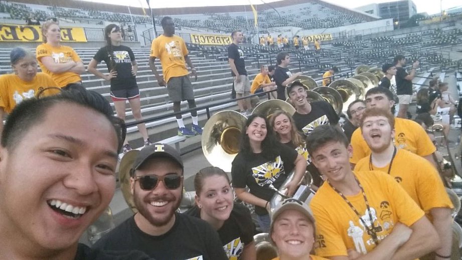 HmbTones's tweet photo. 2016 Tones enjoying #KickoffatKinnick https://t.co/aYRvibywvP