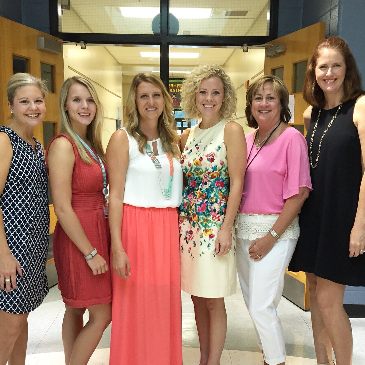 NatalieLaFon's tweet image. We have enjoyed a great two weeks with our 4th graders! #superheroes #4thgradeteam @SweetAppleES