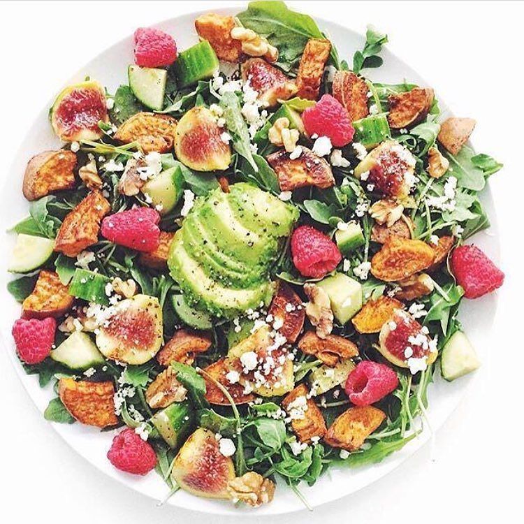 Cookin_w_Crohns's tweet photo. When it's too hot to cook but @wholefoods has your back. Salad o'clock ☀️🔥☀️🔥☀️🔥 •
•
•
#recipe #glutenfree #grainfr… https://t.co/evsntsPWc5
