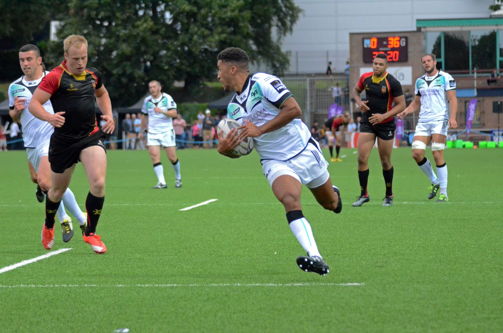 ASUB Rugby Waterloo kiest voor het grootste rugbyveld in België