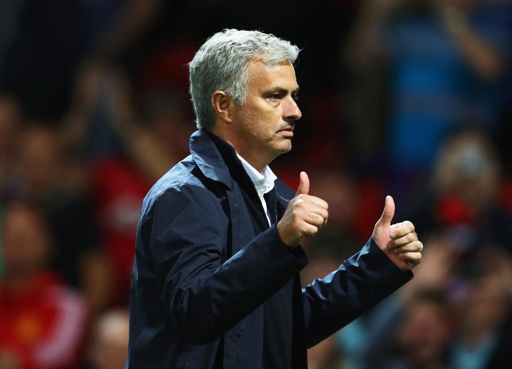 TheSunFootball's tweet photo. EXCLUSIVE: Marouane Fellaini to get contract extension after impressing Jose Mourinho https://t.co/WmVR1IUghF https://t.co/qT7XU5aDUU
