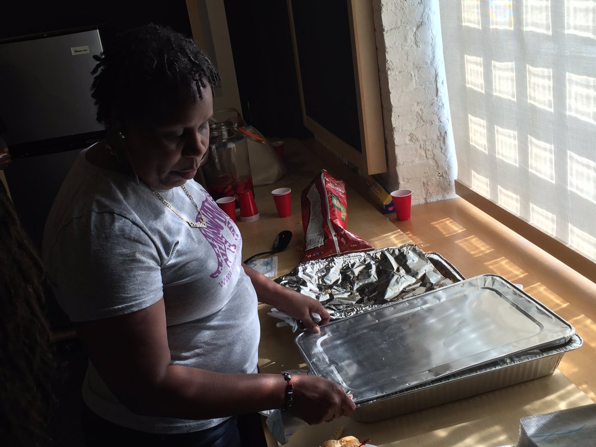 SwankPR's tweet photo. Staff member, @MsJSwank serving at @musicgarage for #SwankMediaDay. https://t.co/oN20HKVU3A