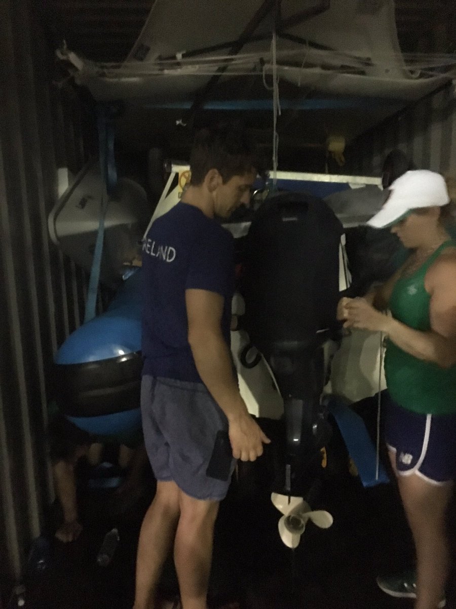 Annalise_Murphy's tweet photo. 9 hours, 3 49ers, 2 ribs, 1 laser and a whole lot of equipment later! Boats ready to make the long journey home! https://t.co/saRTd0fiSM