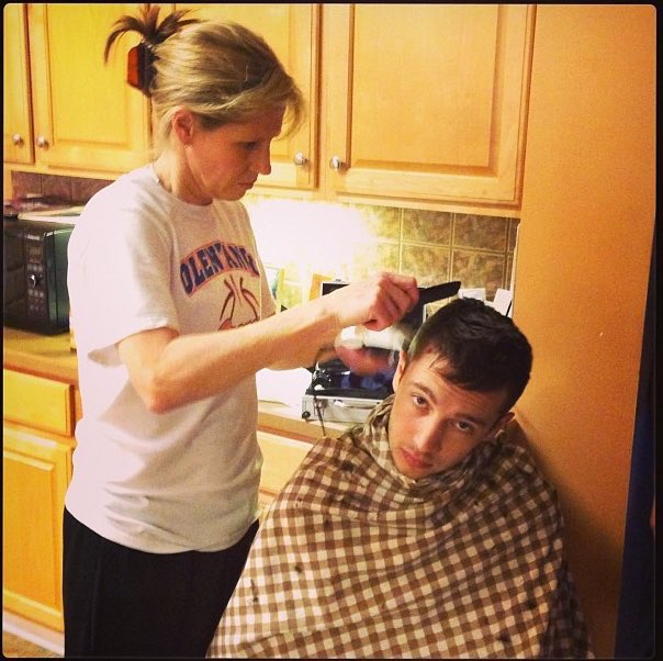 PostBadKelly's tweet image. Tyler looks so cute in this (but kelly looks cuter😍😘)