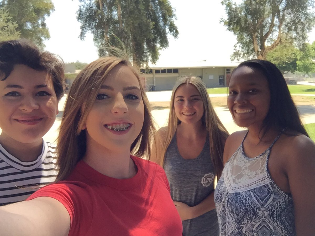Miss_Higgason's tweet photo. So did my other periods! #ASL2 #mystudentsrock #ghssigntime https://t.co/6D0bbXf4L2
