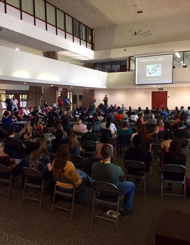 Kimnix88's tweet photo. Attending Haney orientation! Excited to see so many students- changing lives! @HaneyTechCenter https://t.co/fQPdlGIZm3