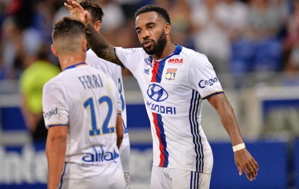 futbol_onfire's tweet photo. El O. Lyon vence y es líder en la #Ligue1 de Francia.
Los 5 goles a favor (en 2 partidos) han sido obra de Lacazette https://t.co/lOKmEZMEx4