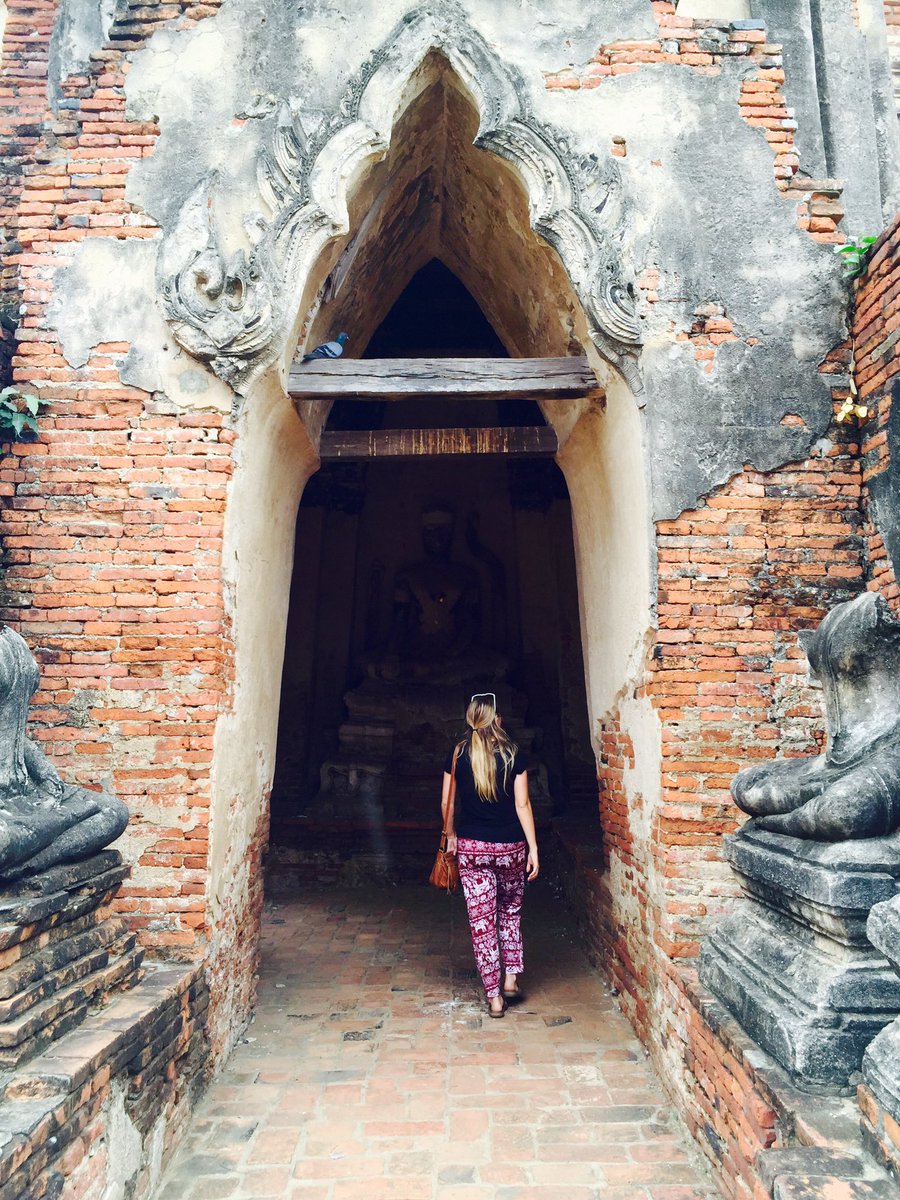 KylieAndersen2's tweet photo. Just missing these incredible views and these sweet girls a whole lot  🐘🇹🇭 https://t.co/TMMaALGX7c